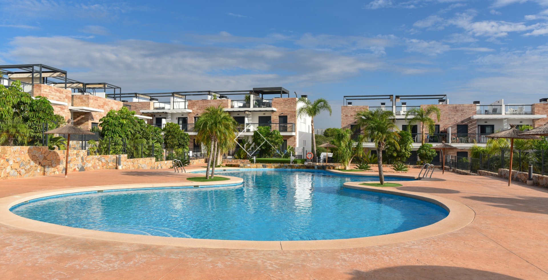  - Apartamento / Piso - Mil Palmeras