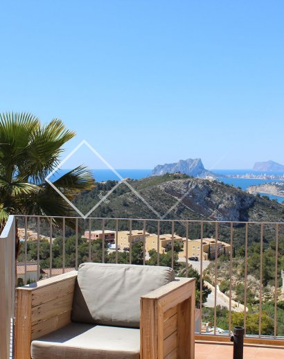 Sea views and Peñon rock of Calpe - Family villa for sale with panoramic sea views in Benitachell