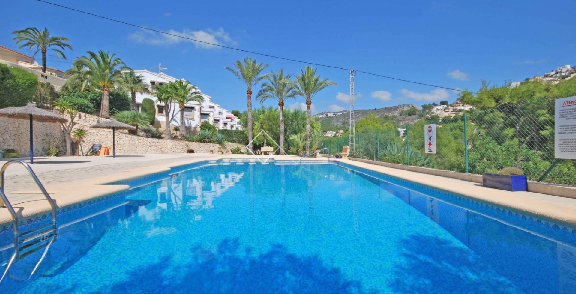 community pool - Attached villa for sale near El Portet, Moraira