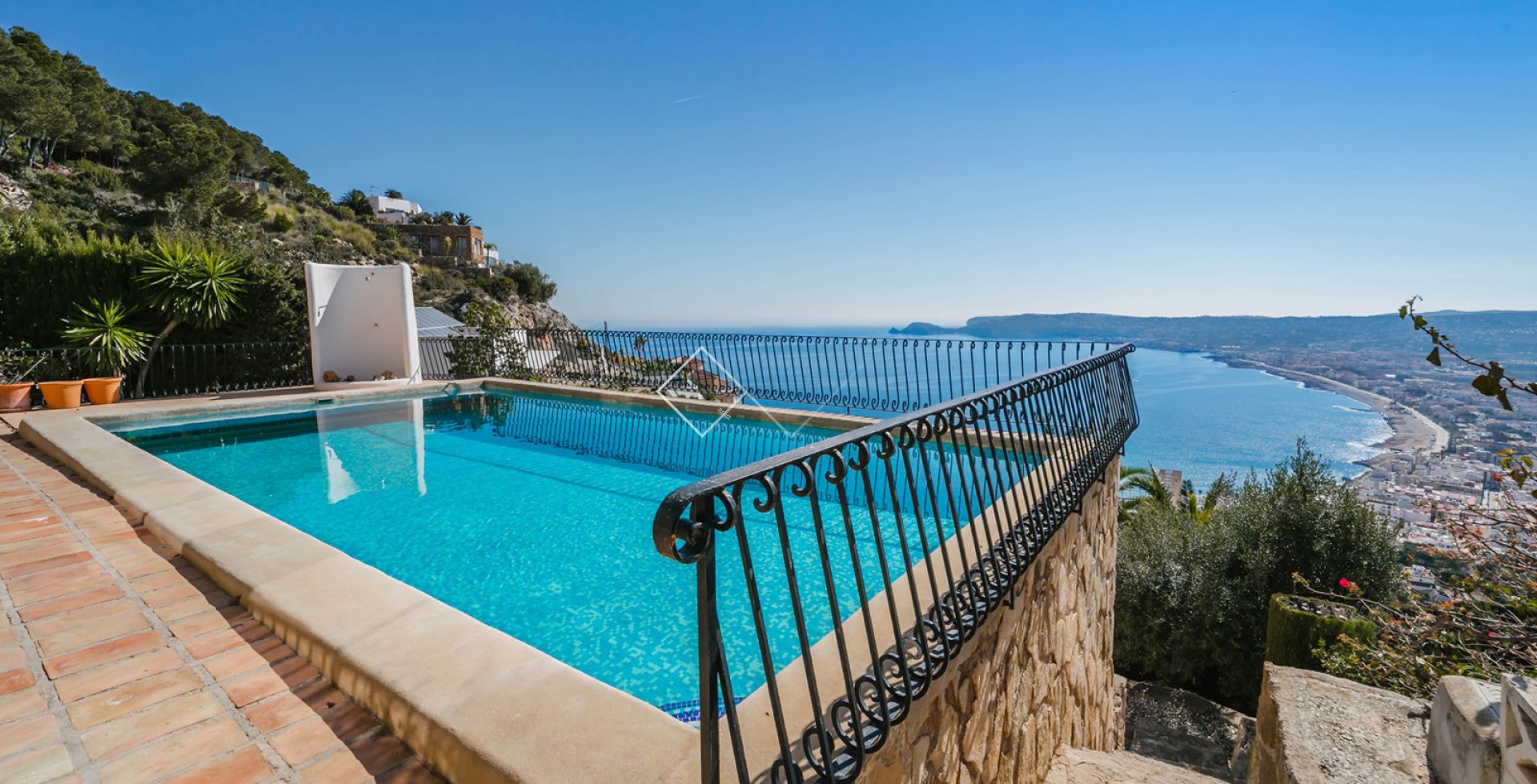 piscine vue sur la baie - Immense villa avec vue sur la mer sur un site superbe à Javea