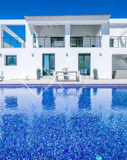 Pool villa - Beeindruckende moderne Villa in San Jaime Moraira zu verkaufen