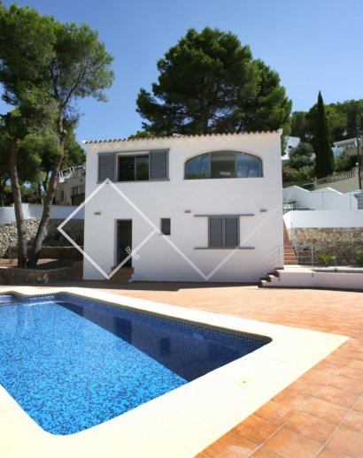 house and pool terrace - Fully renovated traditional villa with pool in Paichi, Moraira
