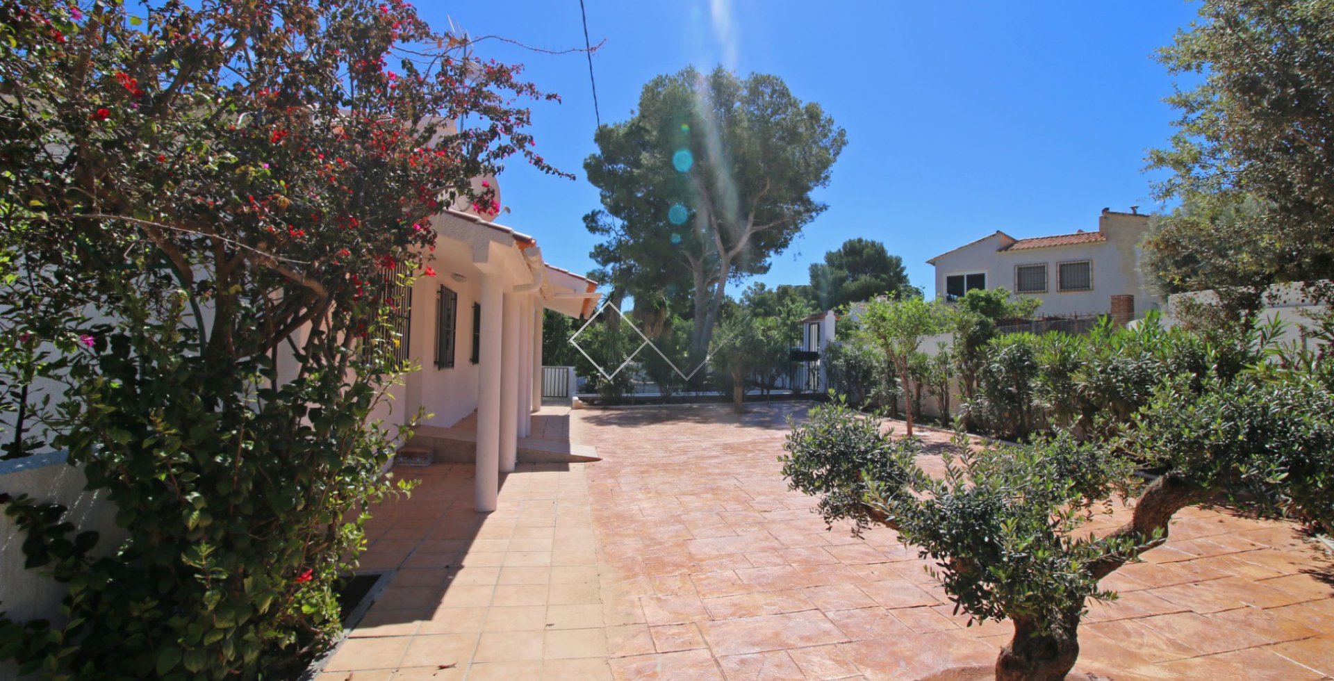 -jardin Villa renovada con piscina a 400m de la playa en Canuta, Calpe