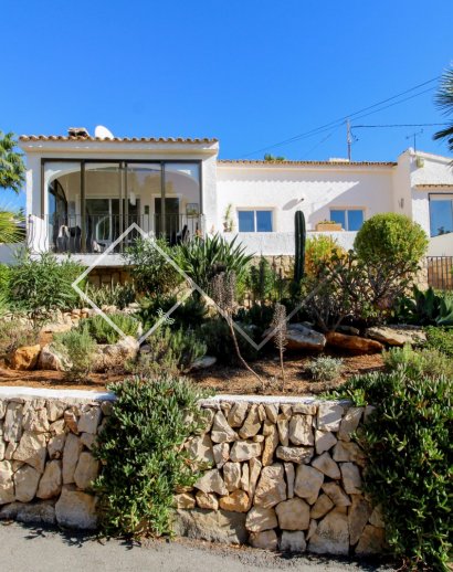 villa jardin - Encantadora villa con vistas al mar en La Fustera, Benissa