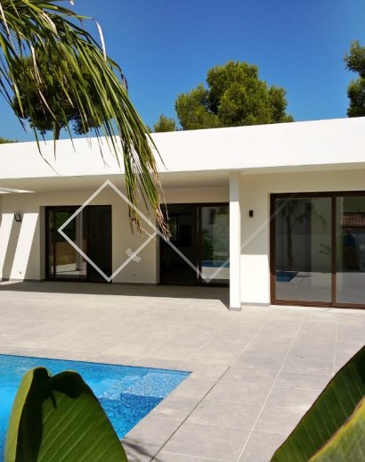 Fachade - Fantastique villa neuve à vendre à Moraira
