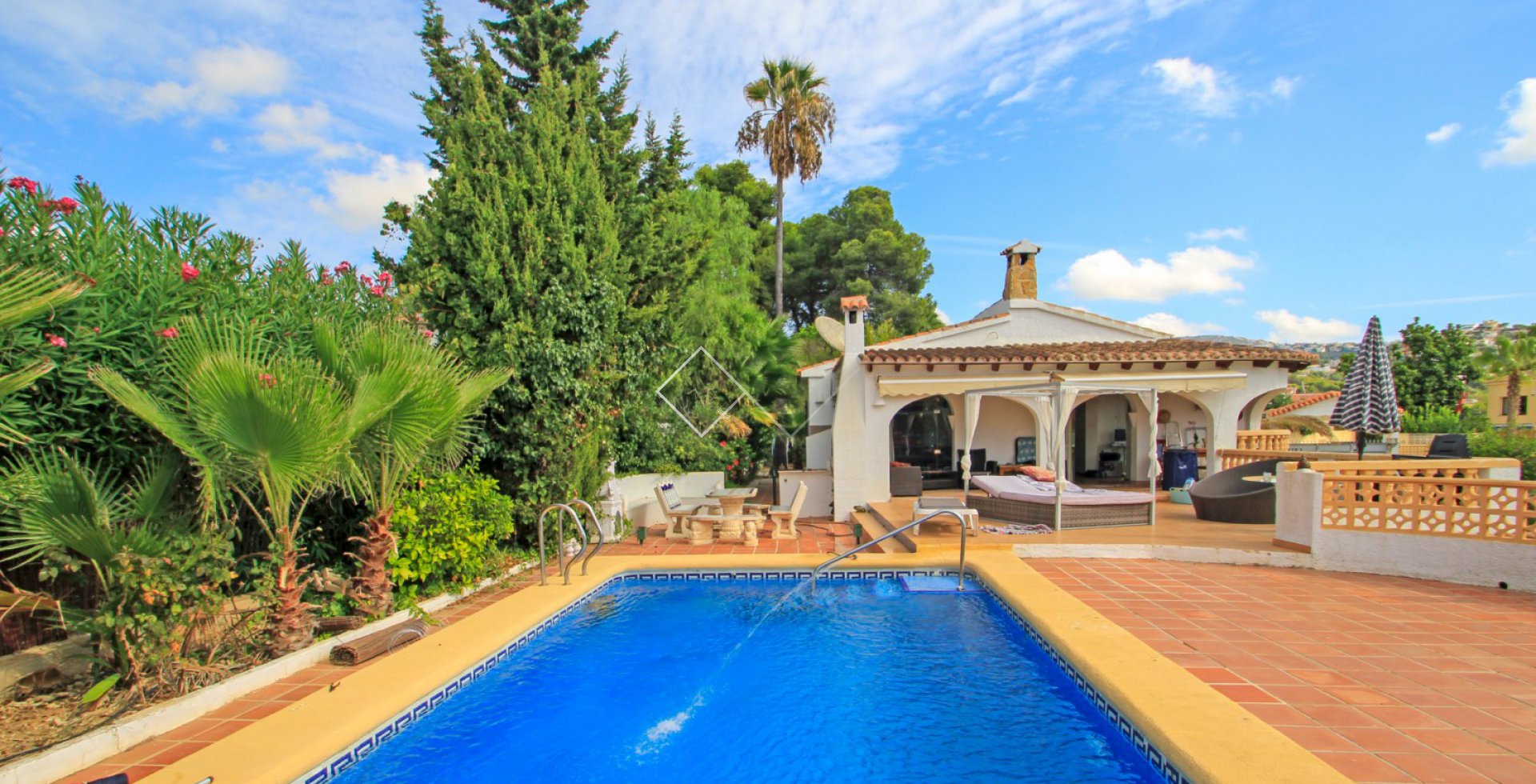 pool garden terrace villa - Traditional villa for sale in Pla del Mar, Moraira