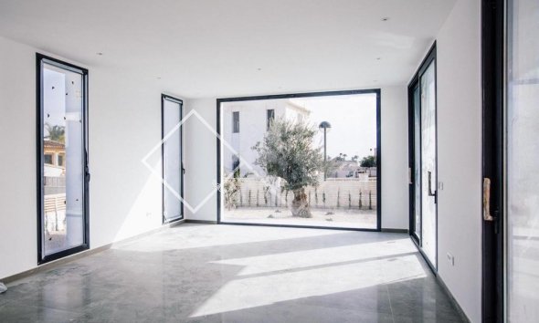 leefruimte - Moderne villa te koop in Calpe, 600m van het strand