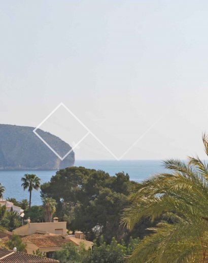 vistas del balcon - Apartamento con vistas al mar cerca de la playa y Moraira