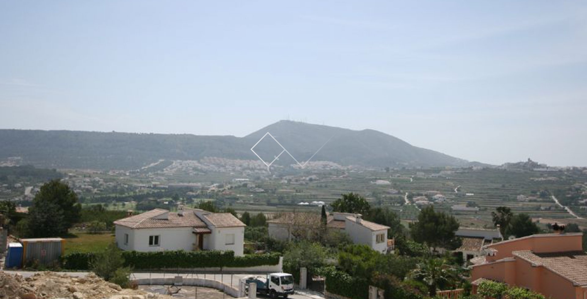 mountain views - Elegant villa for sale in Tesoro Park, Javea