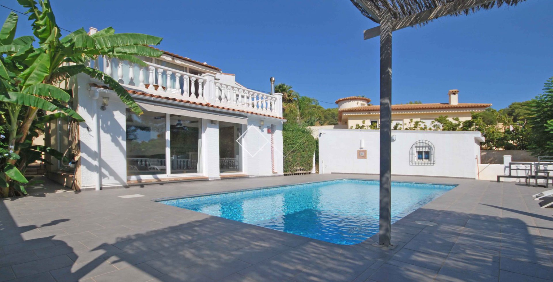 pool + villa - Lovely villa for sale in Buenavista, Benissa