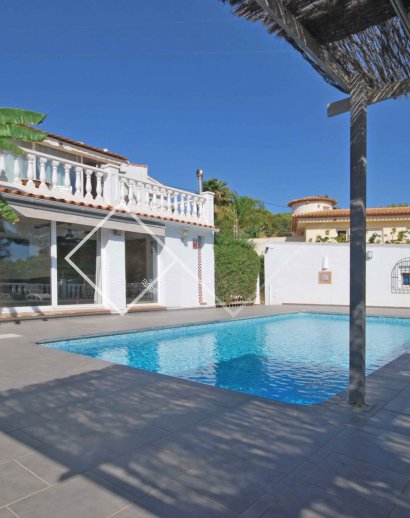 pool + villa - Lovely villa for sale in Buenavista, Benissa