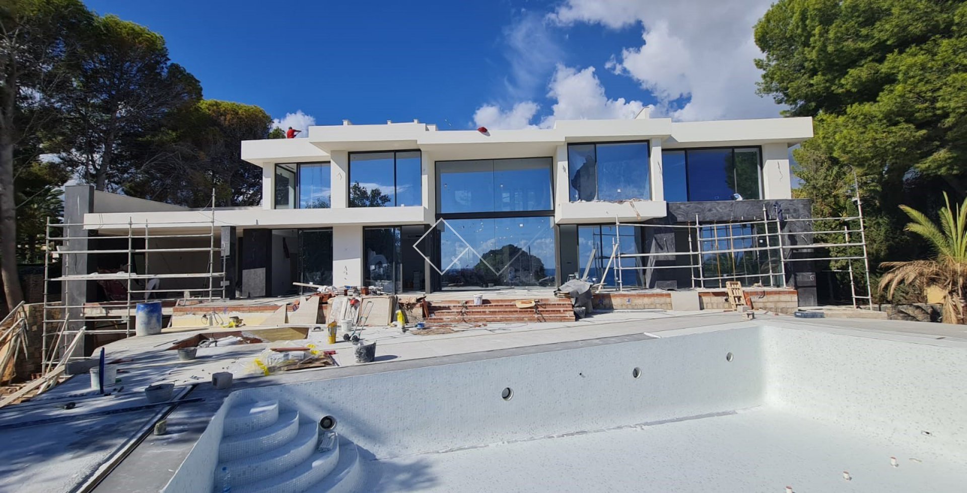 November 2021 - Beeindruckende neu gebaute erste Linie Villa mit spektakulärem Meerblick, Calpe
