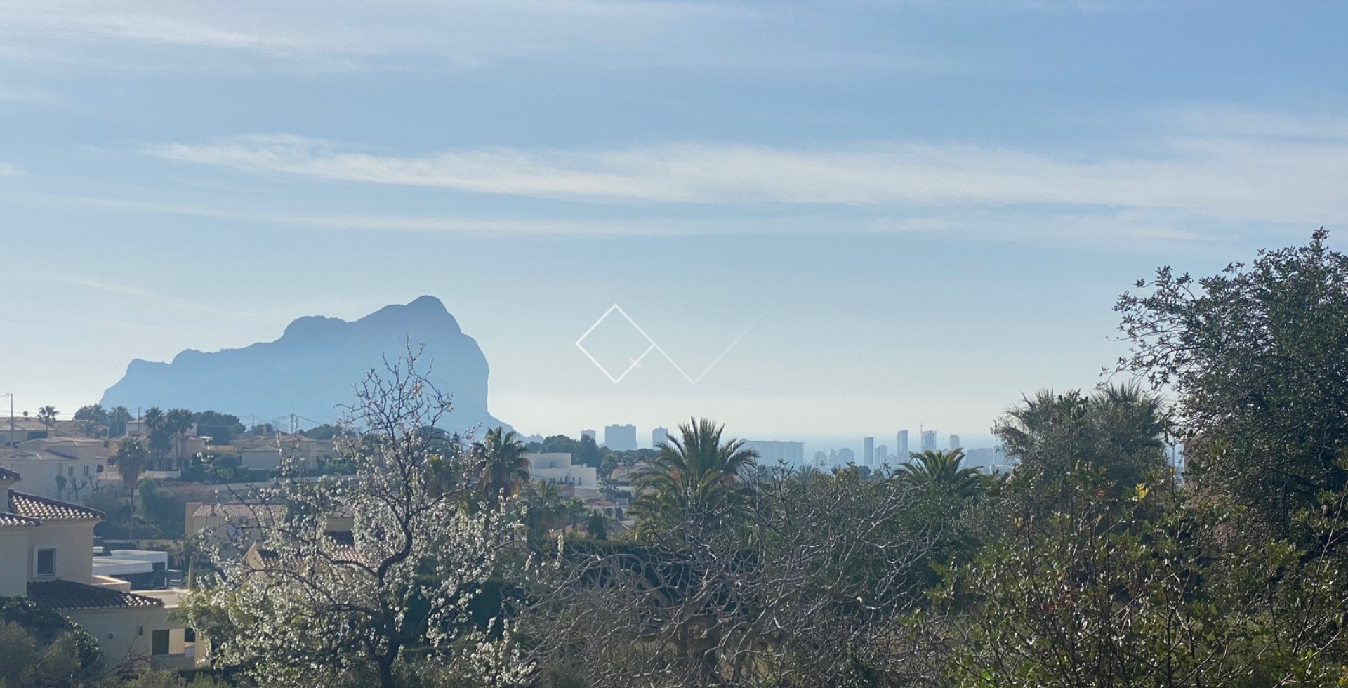 Flat plot with sea view for sale in Calpe, Gran Sol