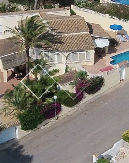 potentiel de location important - Villa avec 2 piscines en vente à Villotel, Moraira