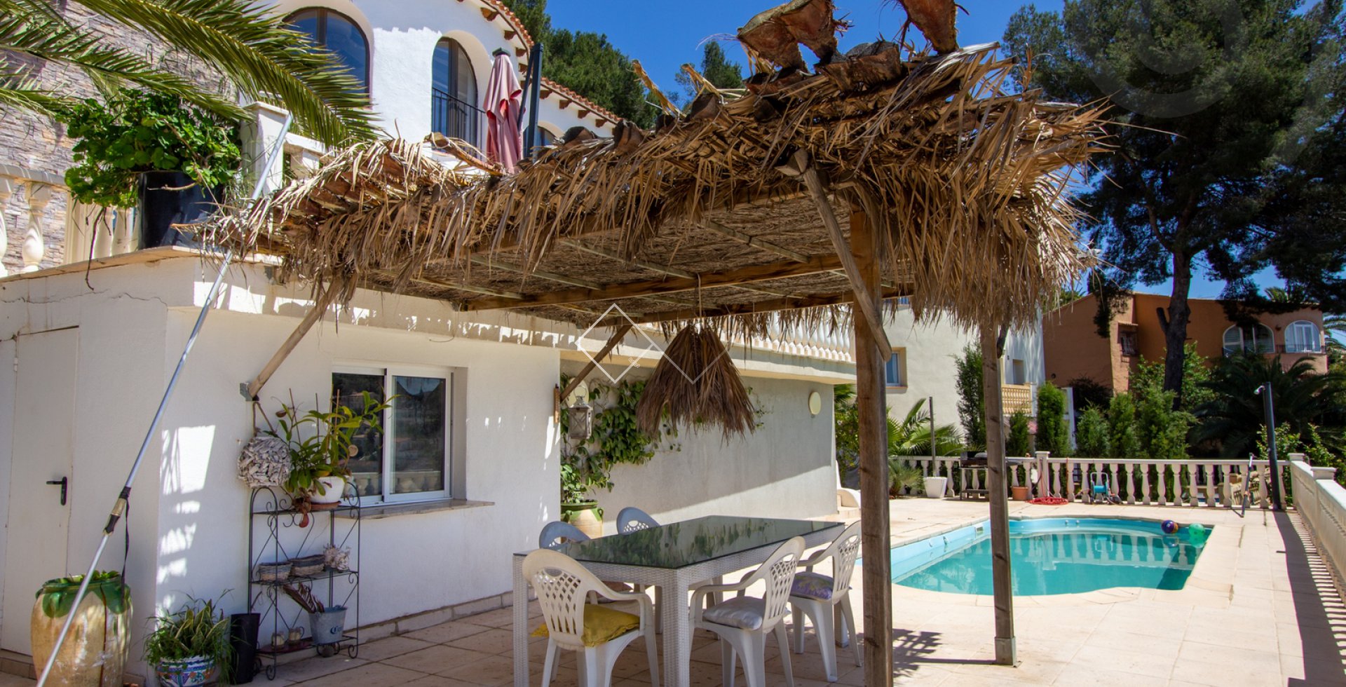Villa bien presentada en venta en Benissa, Montemar