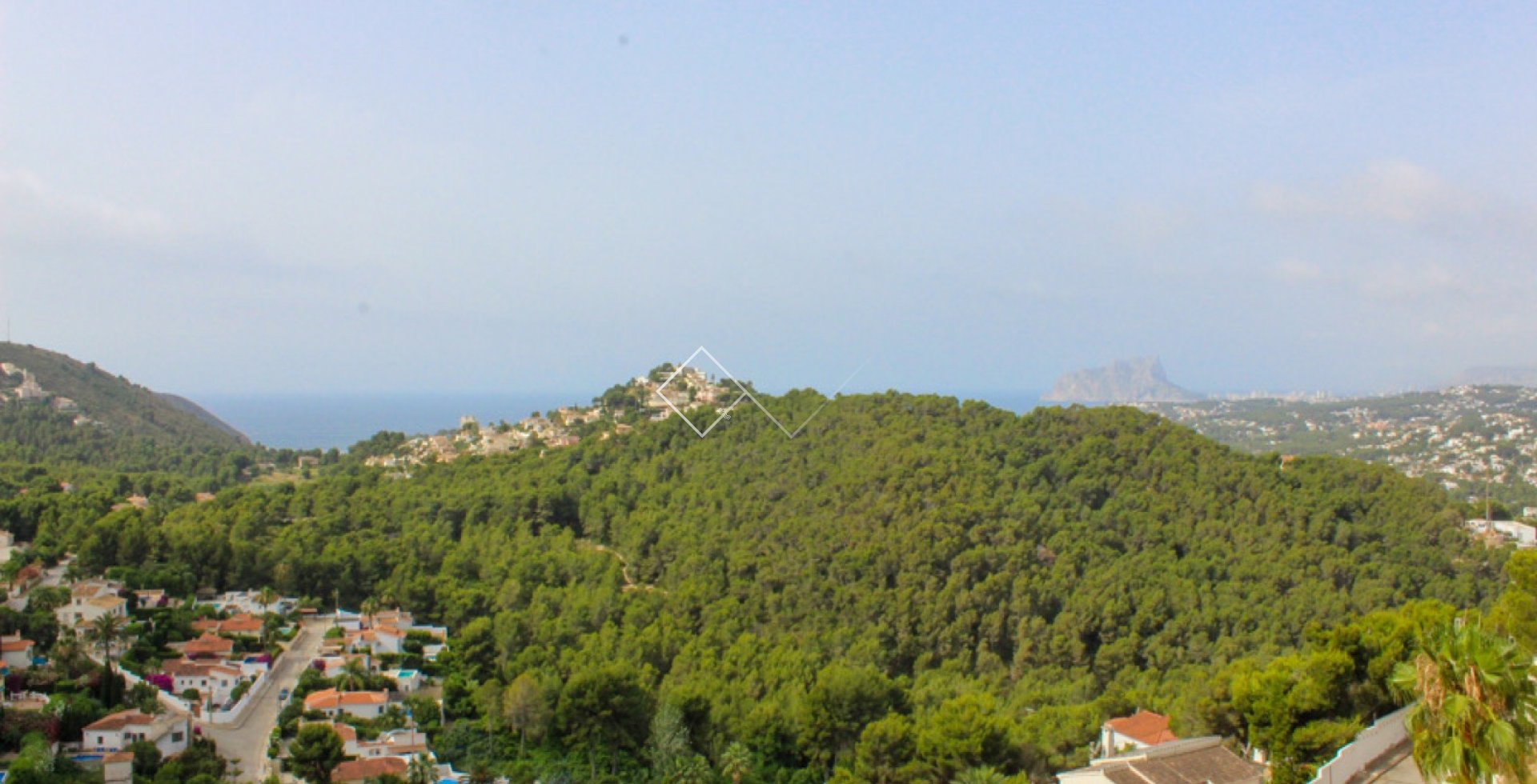 open views - Villa for sale on double plot in Benimeit, Moraira
