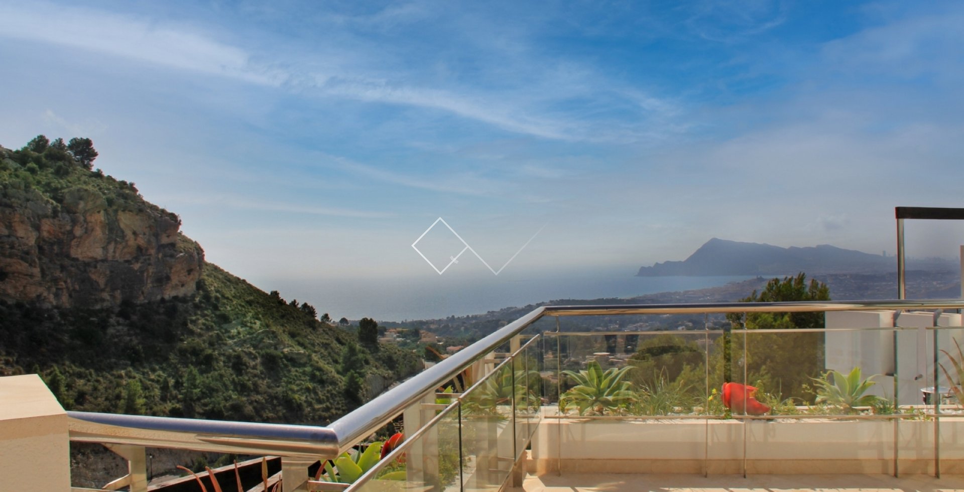 Design-Villa mit tollem Meerblick in Altea zu verkaufen 