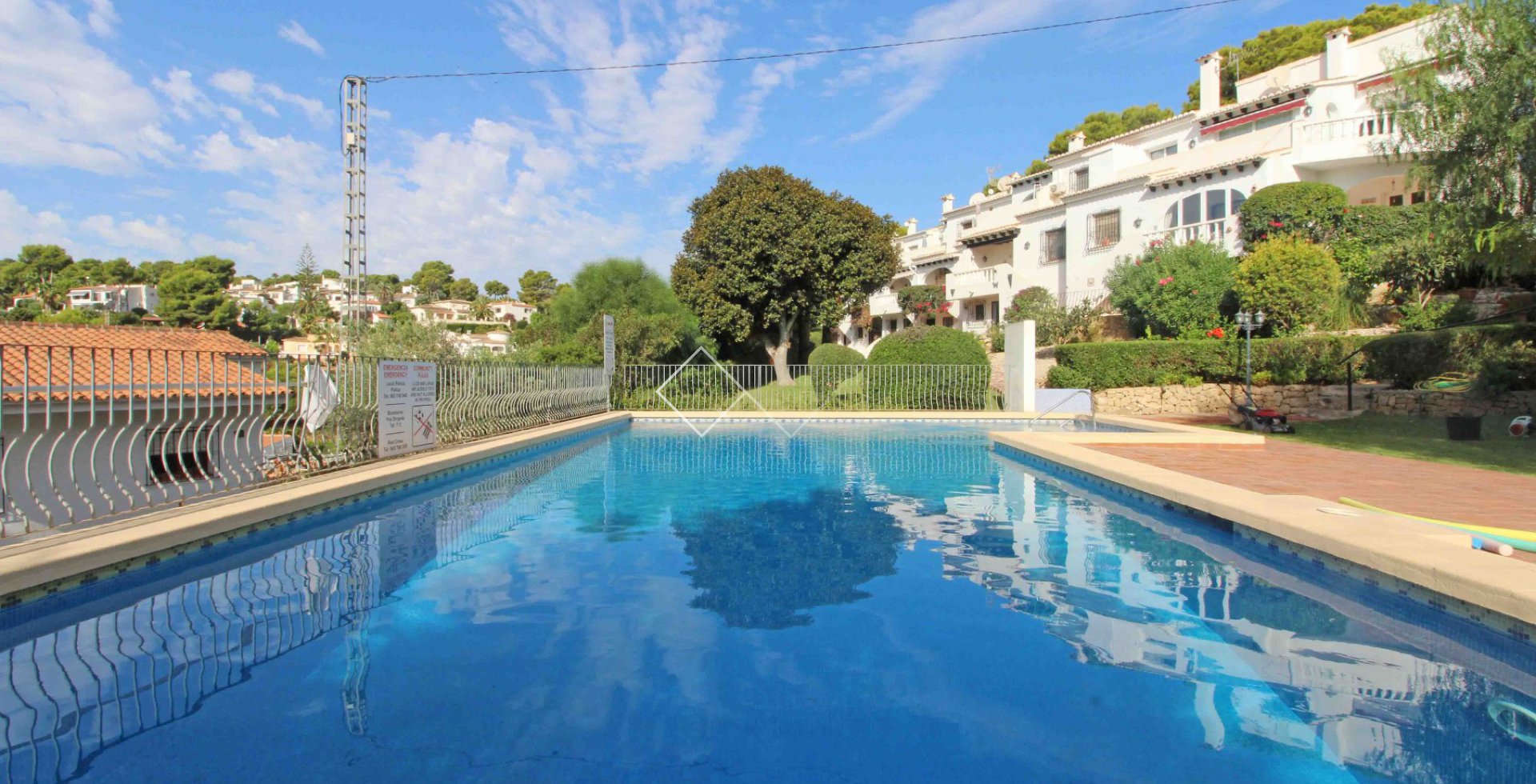 community pool - Lovely corner house for sale in Moraira